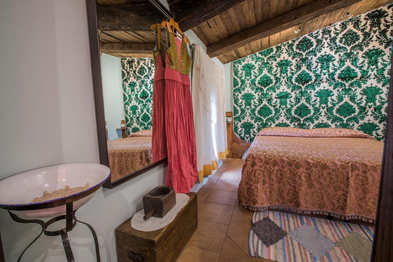 Ferienwohnung Il Nibbio - Soffitta Delle Ginestre Morano Calabro Exterior foto