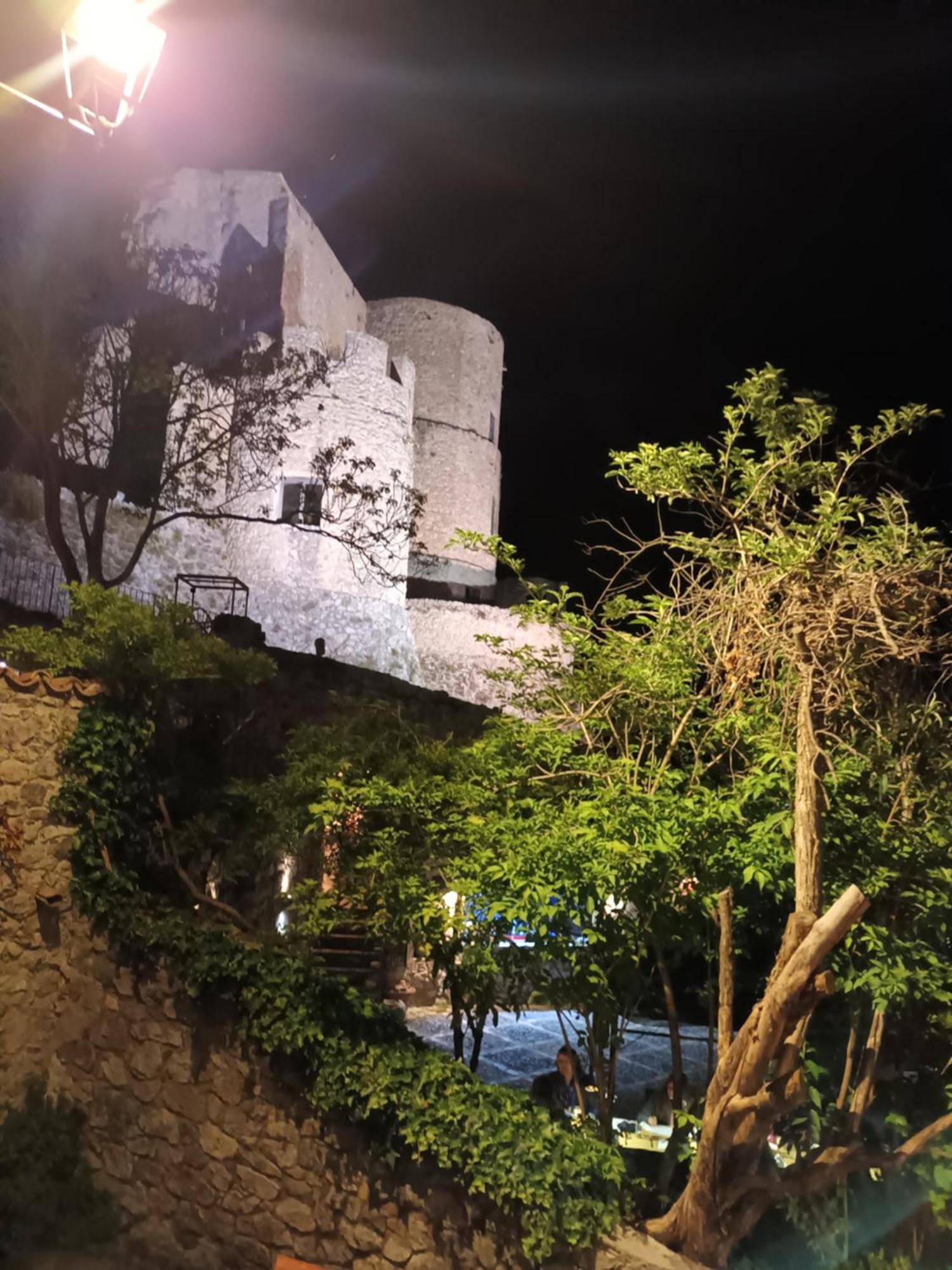 Ferienwohnung Il Nibbio - Soffitta Delle Ginestre Morano Calabro Exterior foto